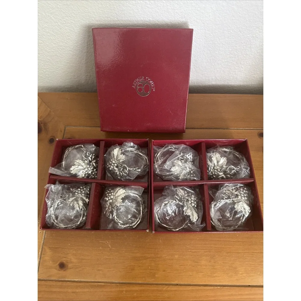 Vintage Arthur Court Grapes & Vine Design Napkin Rings Cast Aluminum Set-8
